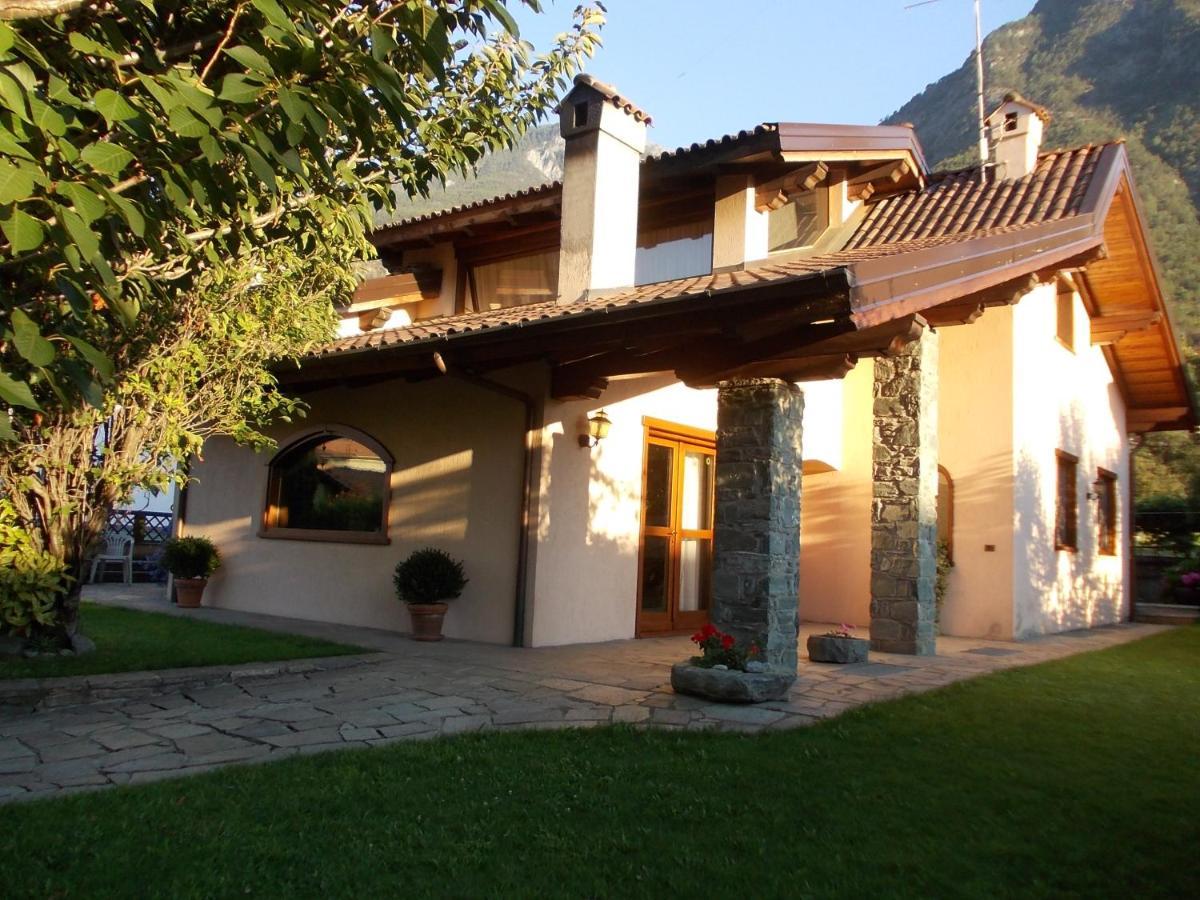 Les Hirondelles Bed and Breakfast Fenis Εξωτερικό φωτογραφία