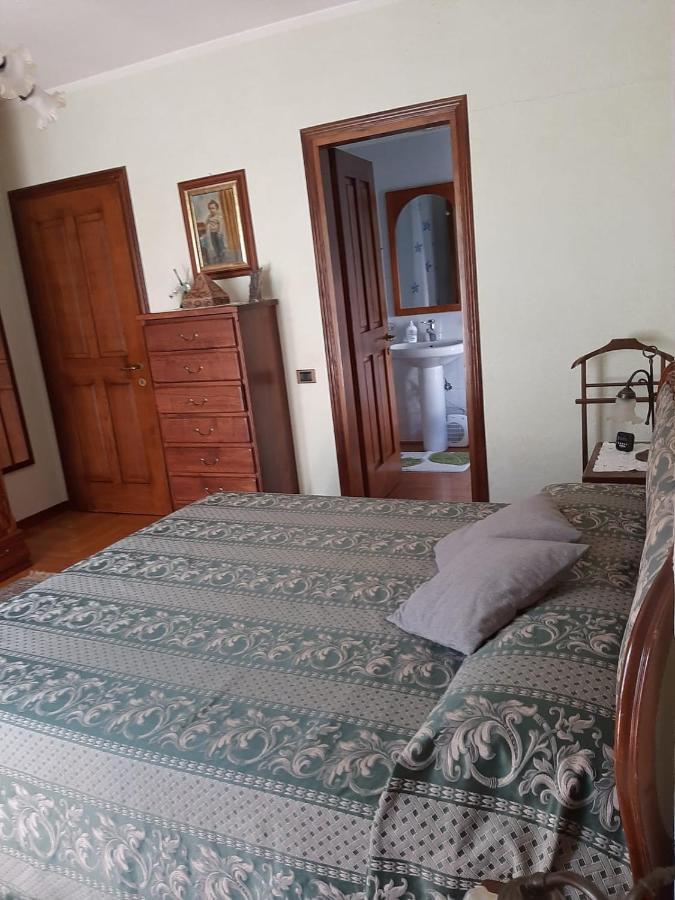 Les Hirondelles Bed and Breakfast Fenis Εξωτερικό φωτογραφία