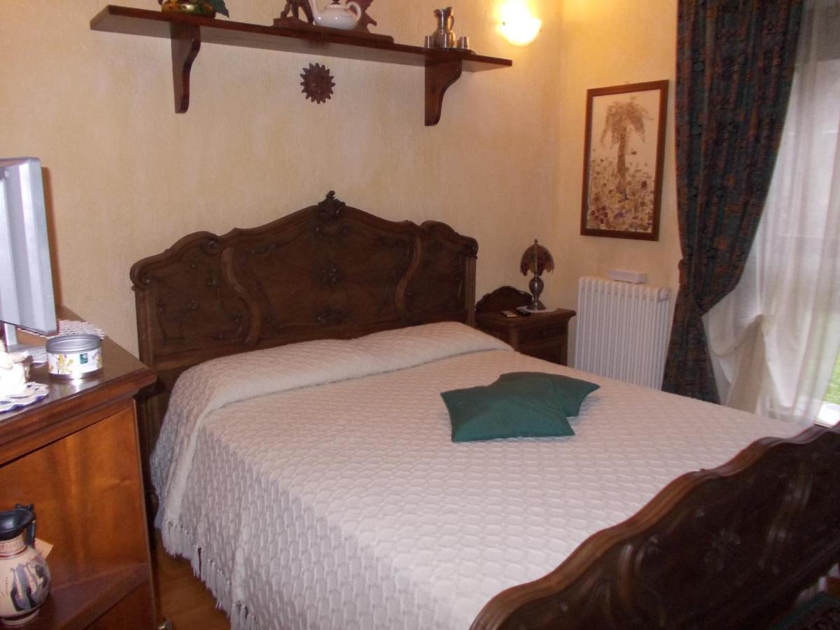 Les Hirondelles Bed and Breakfast Fenis Εξωτερικό φωτογραφία